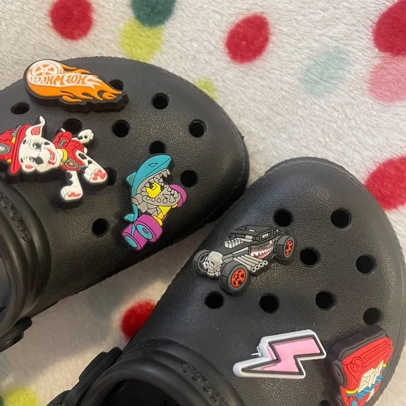 Crocs - Picture 3 of 3